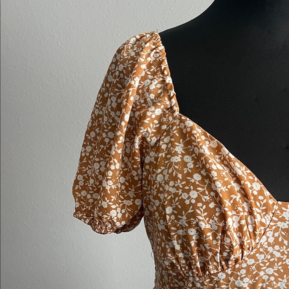 Elegant Pie In The Sky Tan Floral Midi Dress - Picture 6 of 9